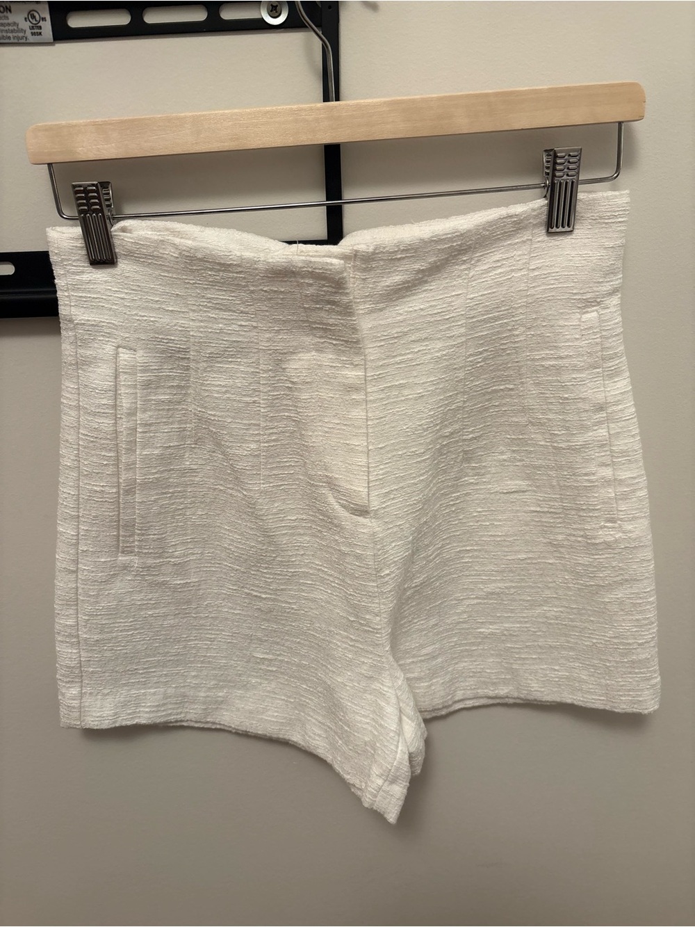 Zara white High-Waist Textured Shorts